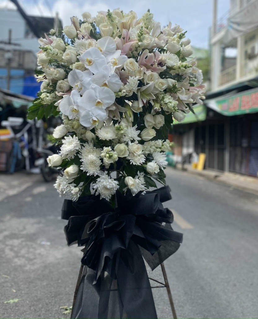 vòng hoa chia buồn - 1111